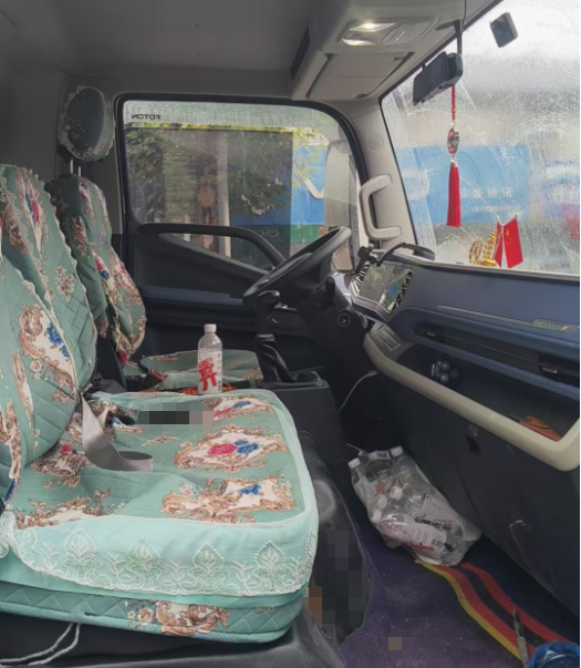 1761703729978987.png 图片28.png