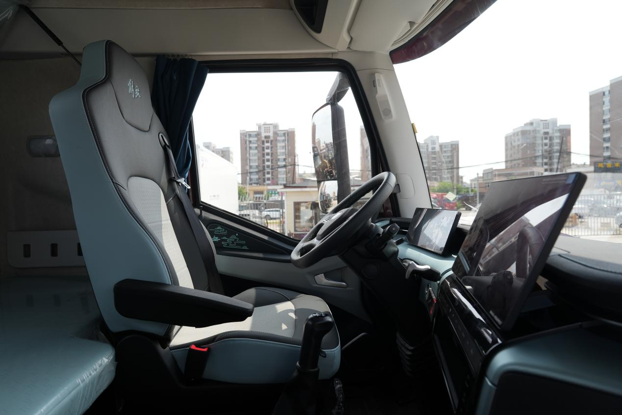 1761823657242880.png 图片3.png